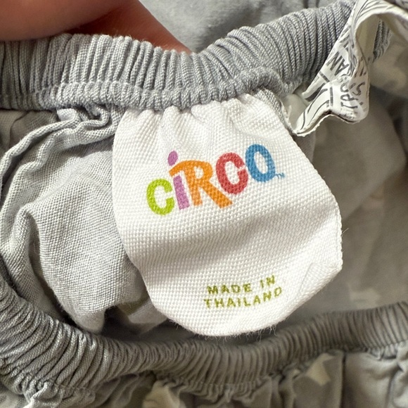 Circo Navy and Gray Chevron, Elephant Print Fitted Crib Sheets Set of 5 - Picture 5 of 5